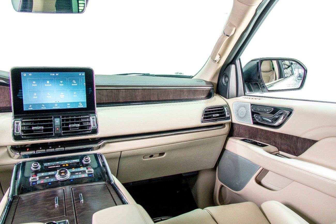 Lincoln Navigator Reserve 3.5L GCC-7 Seats-Al Tayer Warranty and Service Contract Until 05/2026-22 Inch