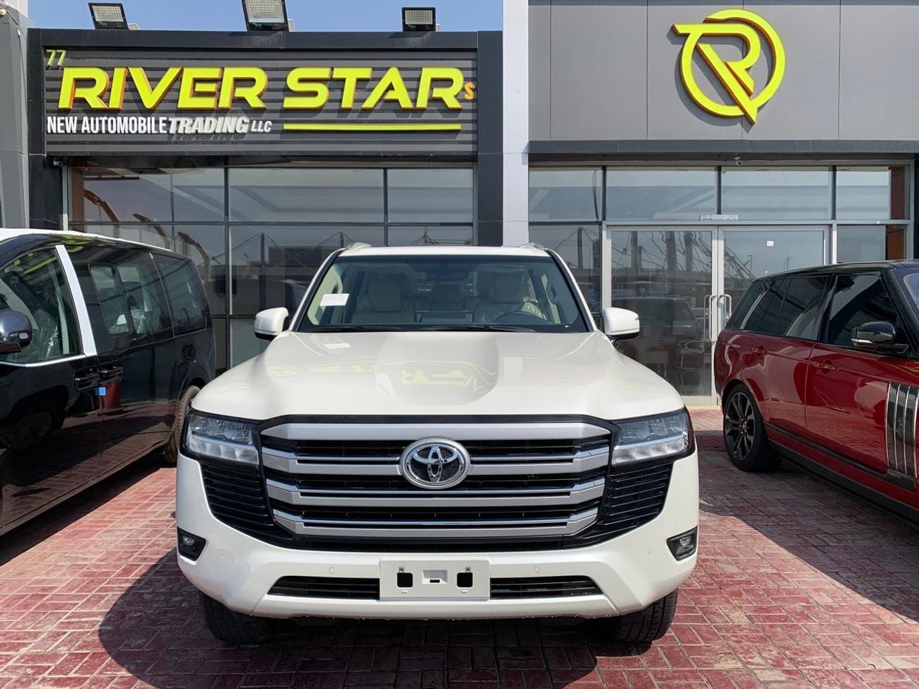 تويوتا لاند كروزر LAND CRUISER GXR 4.0L V6 PETROL GCC