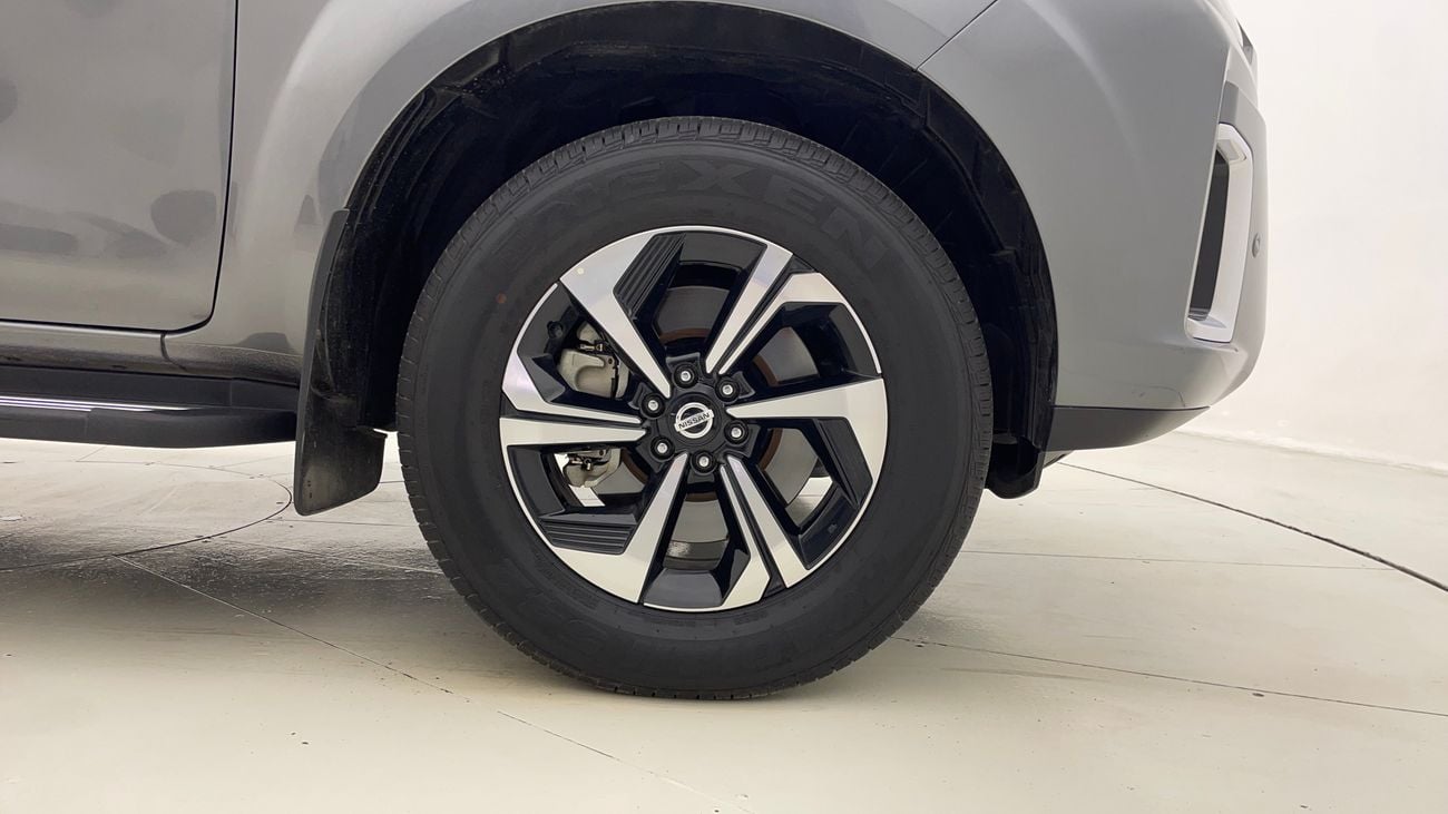 نيسان إكستيرا PLATINUM 2.5 | بدون دفعة مقدمة | اختبار القيادة في المنزل