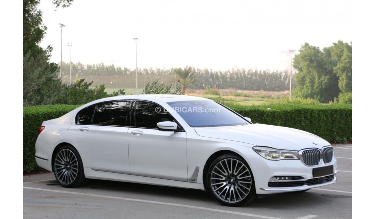 BMW 750Li BMW 750LI GCC 2017 VIB  PERFECT CONDITION ORIGINAL PAINT