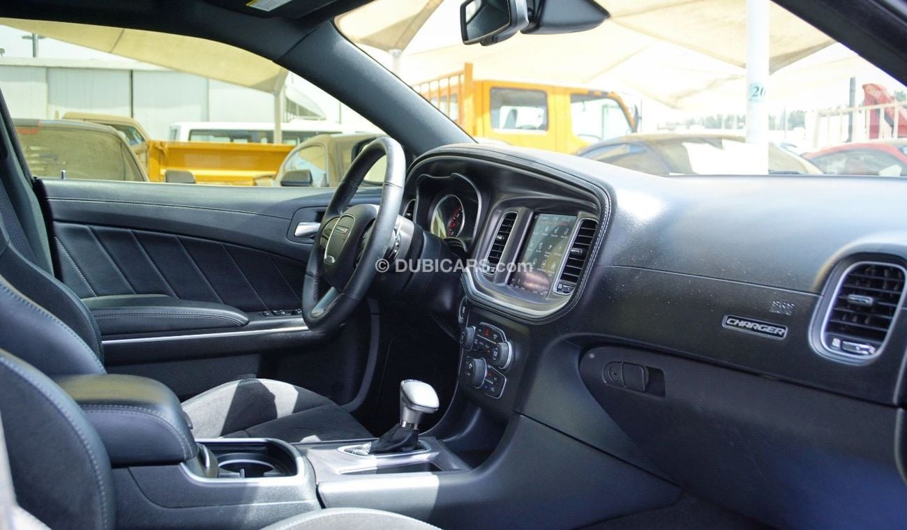 دودج تشارجر DODGE CHARGER SRT8 2019/SCAT PACK/VERY CLEAN/ALCANTARA SEATS