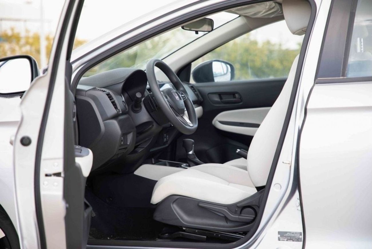 Honda City 2024 Honda City 1.5 LXS AT - Platinum White Inside Ivory