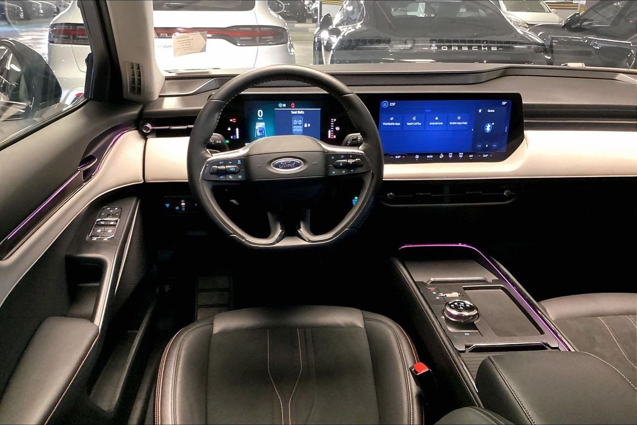 فورد توروس Titanium | National Day Celebration | شامل الضمان | 0 ﺪﻔﻋﺓ ﺃﻮﻟﻯ