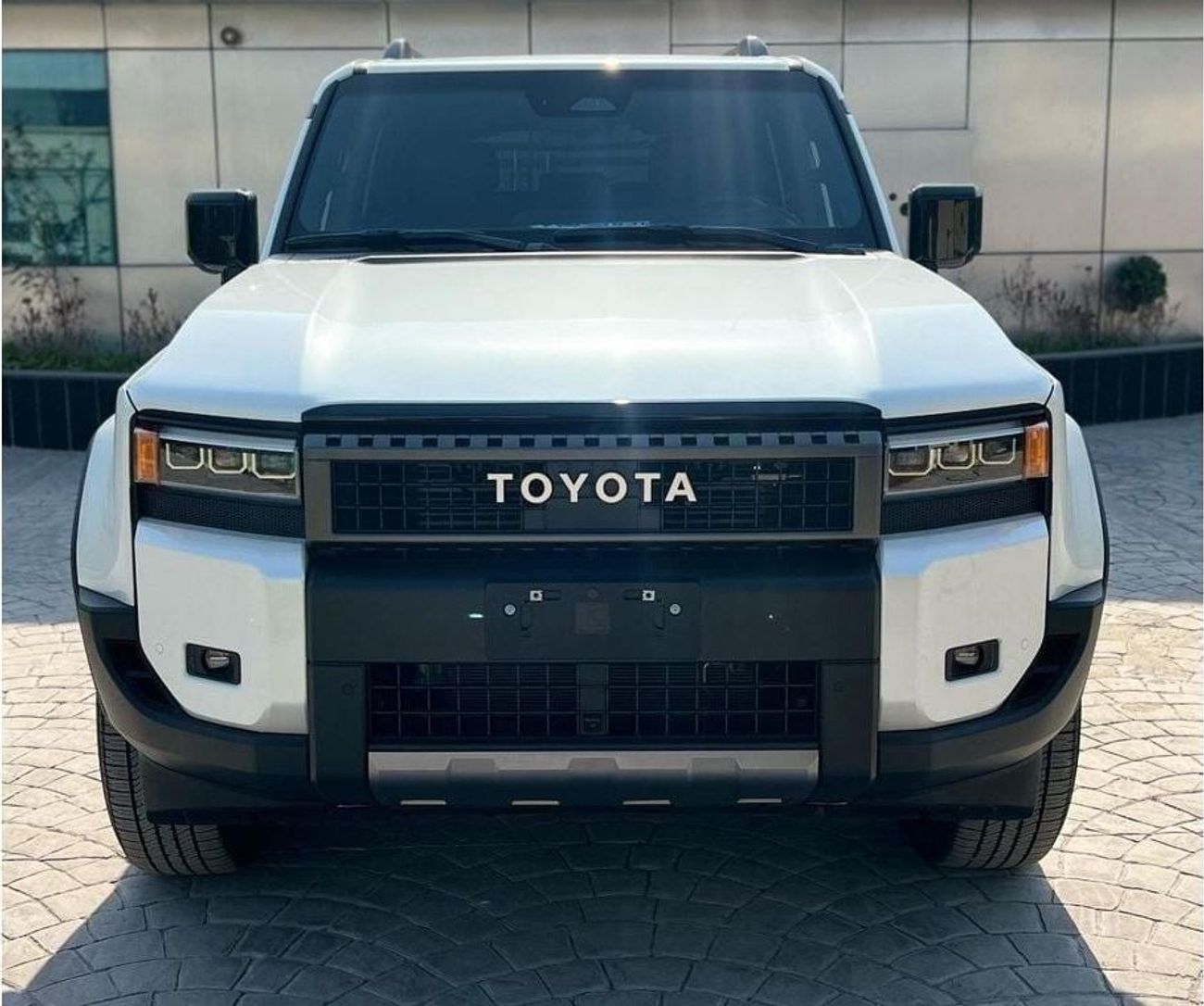 تويوتا برادو i-FORCE MAX 2.4L TURBO L4 HYBRID PREMIUM 2024 Model