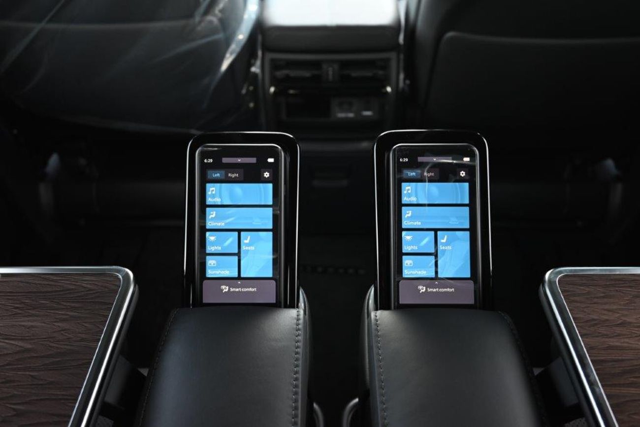 Toyota Alphard HYBRID 2.5L E-4WD 6-SEATER AUTOMATIC