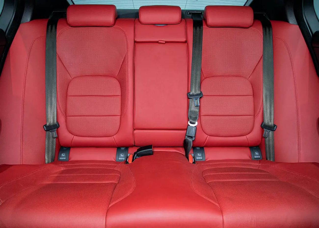 Jaguar XE P 300 Limited Edition