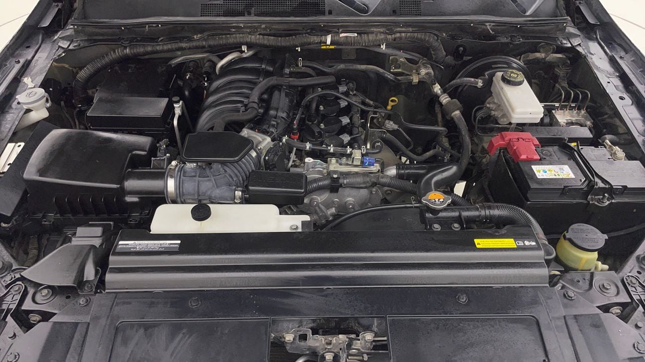 نيسان إكستيرا PLATINUM 2.5 | بدون دفعة مقدمة | اختبار القيادة في المنزل