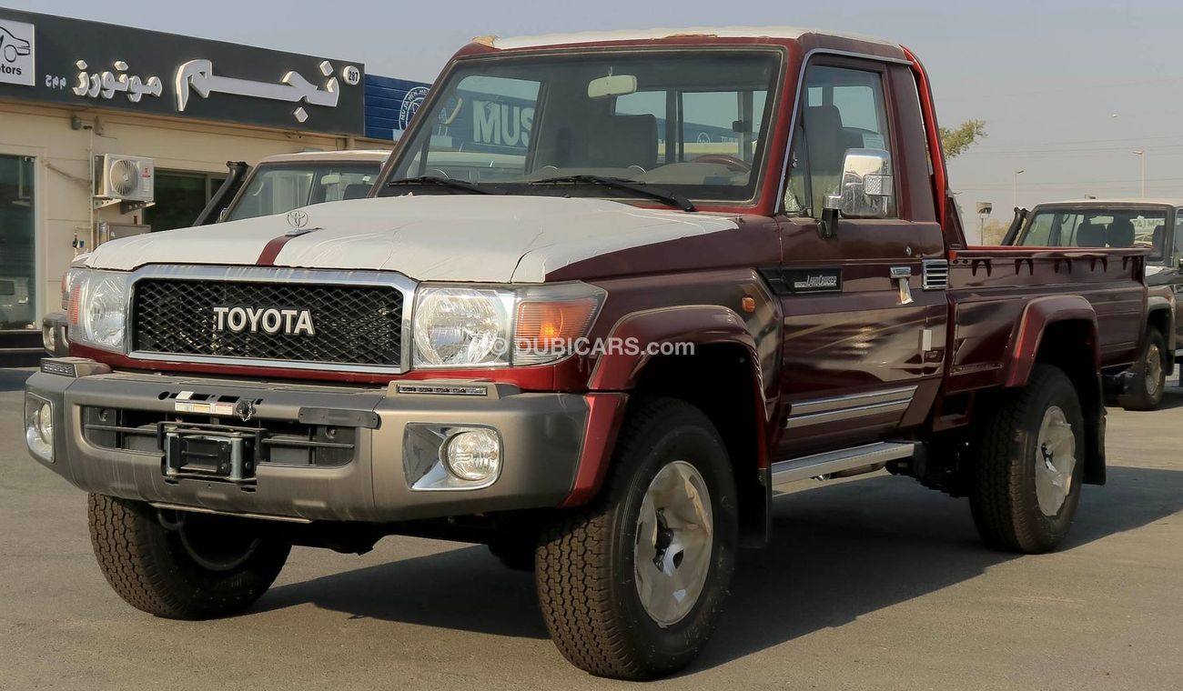Toyota Land Cruiser Pick Up LX V6
