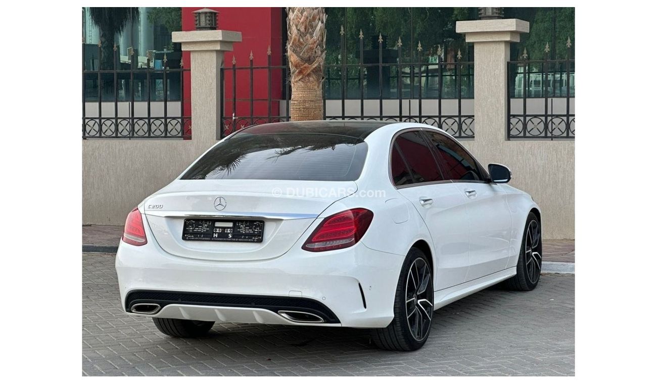 Mercedes-Benz C 200 Elegance مرسيدس سي 200  موديل : 2018  مطلوب : 110.000 ممشي : 91000 k.m مواصفات خليجية فل اوبشن  بدون