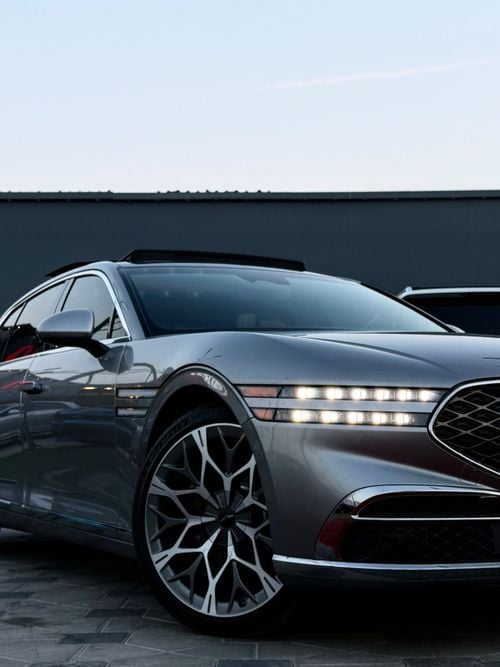Genesis G90 ROYAL