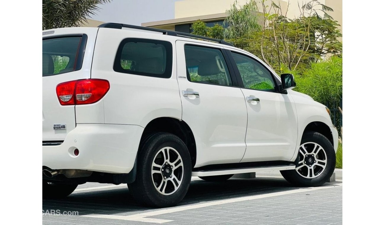 Toyota Sequoia Limited Limited Limited || GCC || 8 seater || Well Maintained