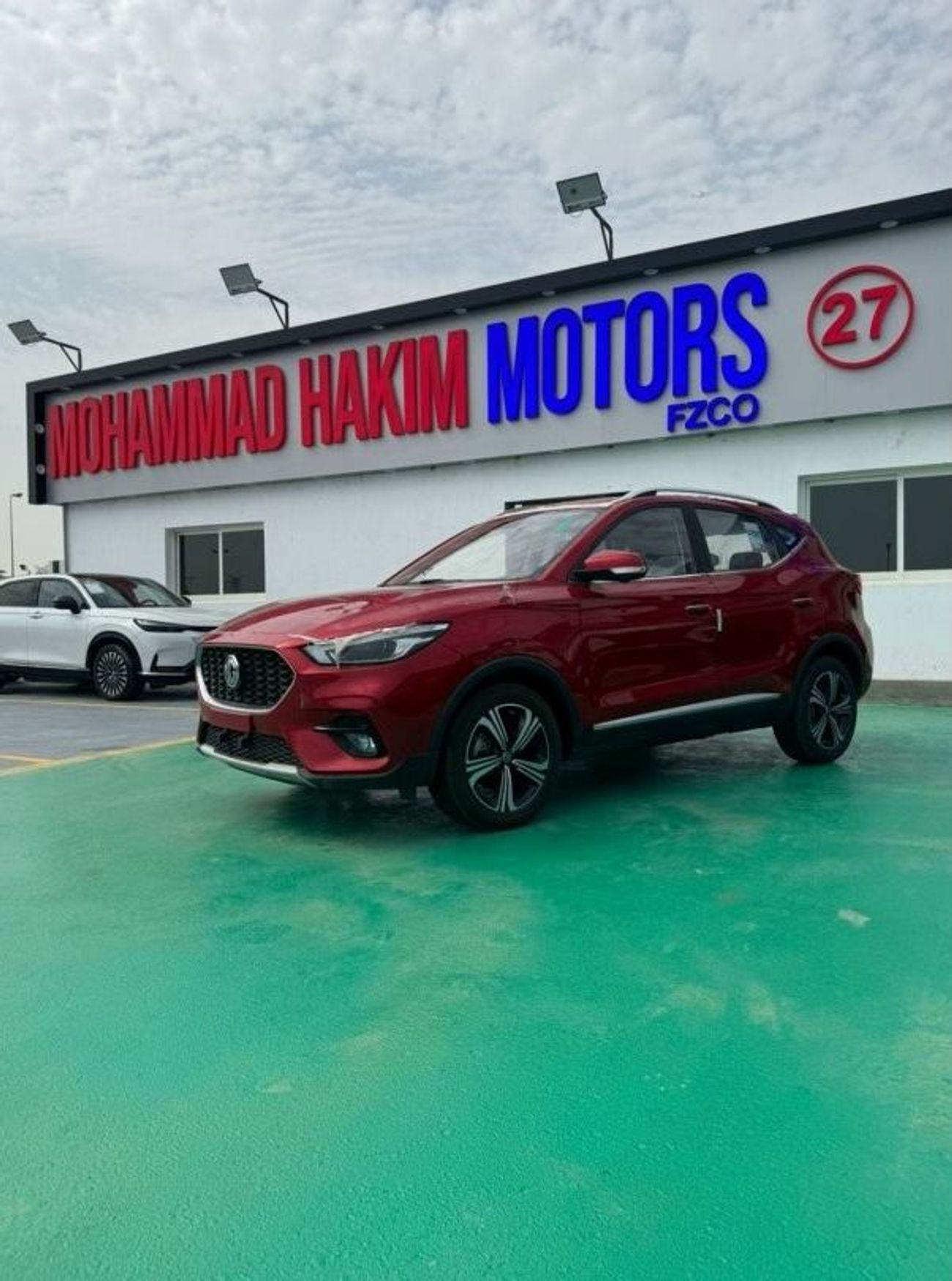 MG ZS 1.5L PETROL LUXURY 2024