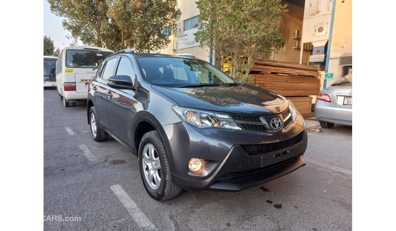 تويوتا راف ٤ TOYOTA RAV-4 JEEP RIGHT HAND DRIVE (PM 883)