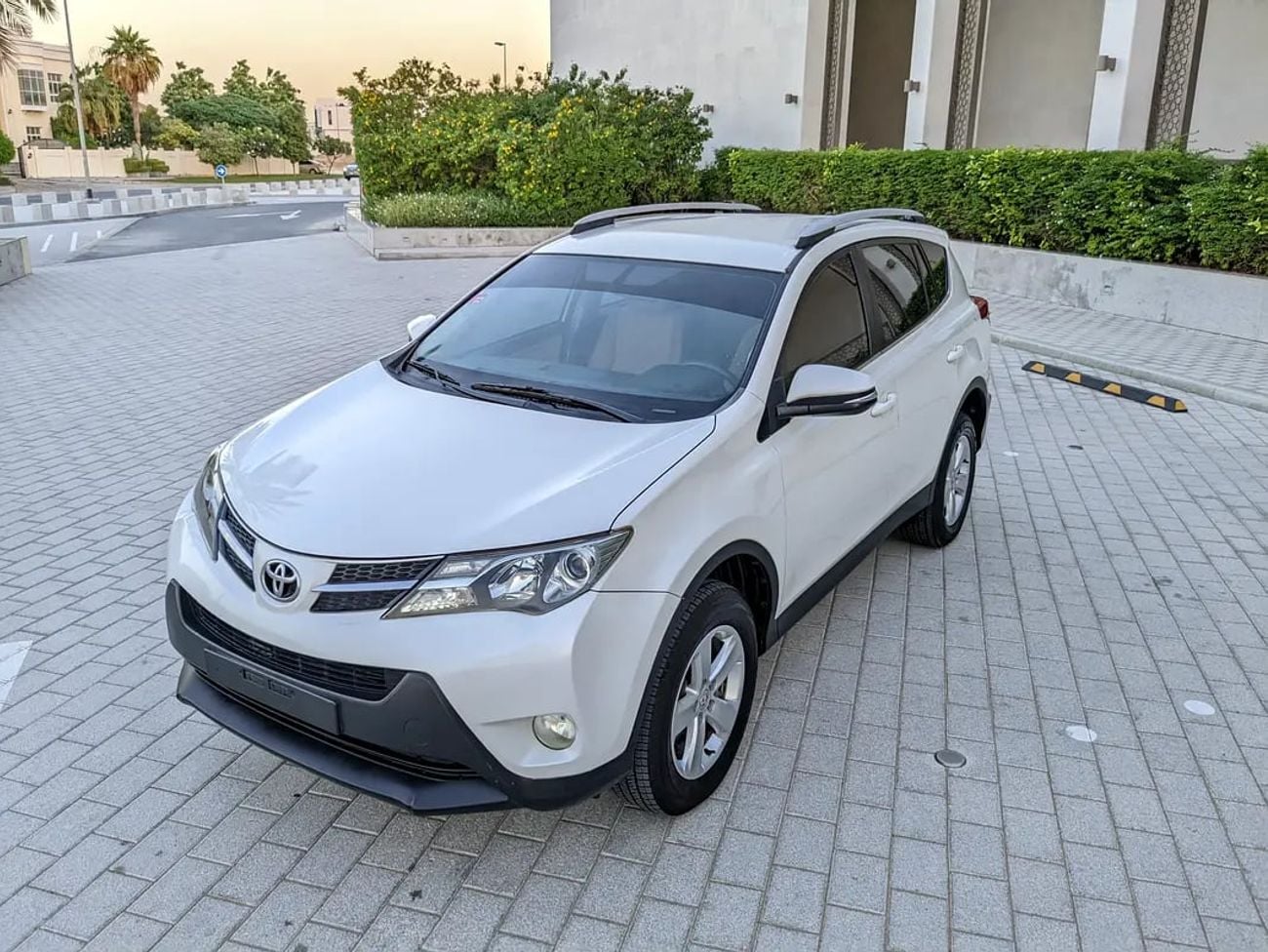 تويوتا راف ٤ EX
