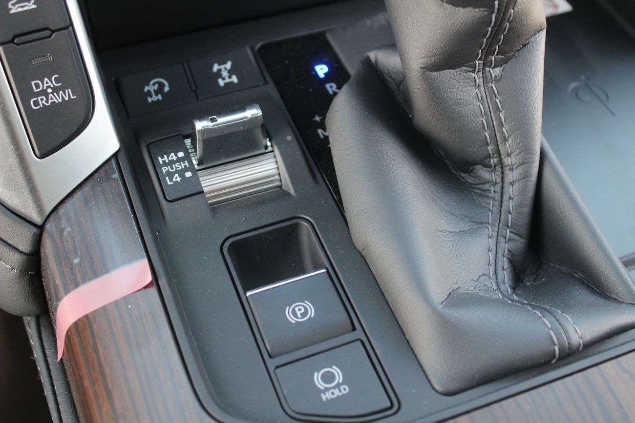 تويوتا لاند كروزر 2023 TOYOTA LANDCRUISER 300 3.5L V6 PETROL