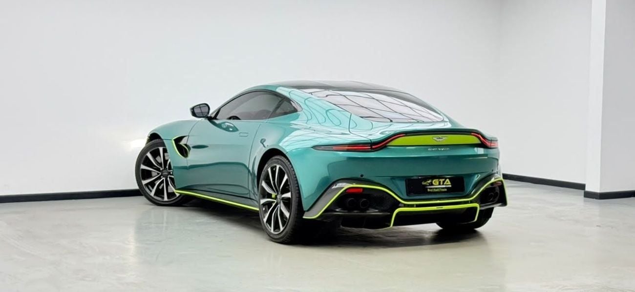 Aston Martin V8 Vantage — 6