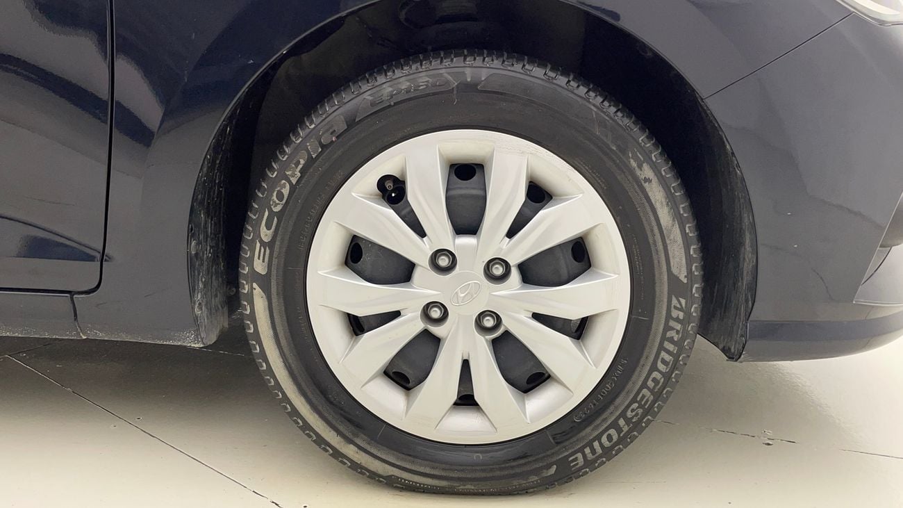 Hyundai Accent SMART 1.6 | Zero Down Payment | Home Test Drive