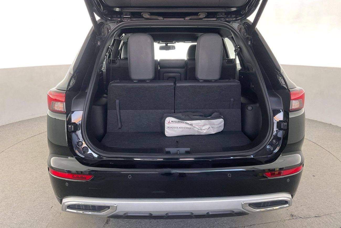 Mitsubishi Outlander Premium - Launch Edition | National Day Celebration | Guaranteed Warranty | 0 Down Payment