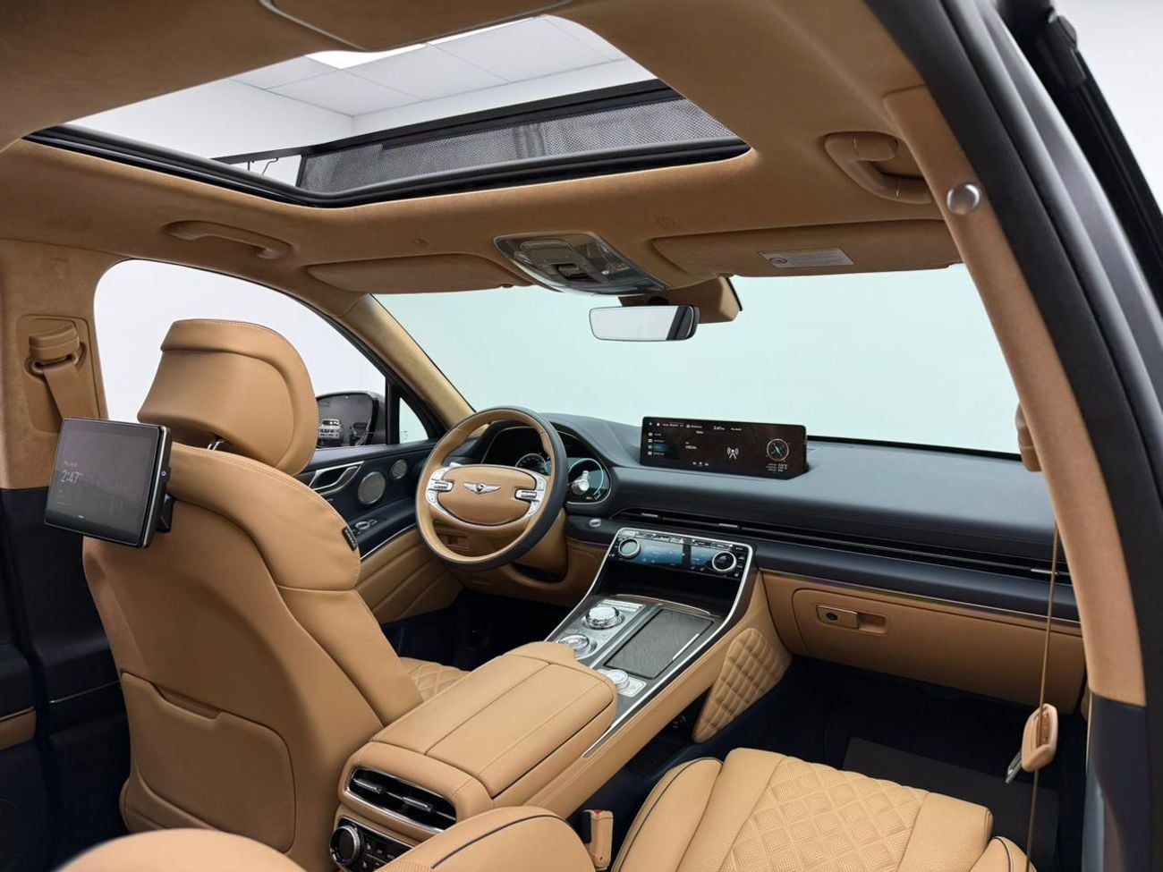 Genesis GV80 Royal 3.5L AWD 2023 Genesis GV80 Royal Edition, 2027 Genesis Warranty + Service Pack, Very Low Km, G