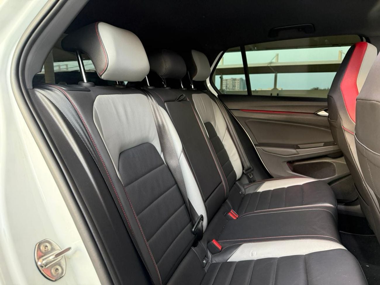 فولكس واجن جولف GTI