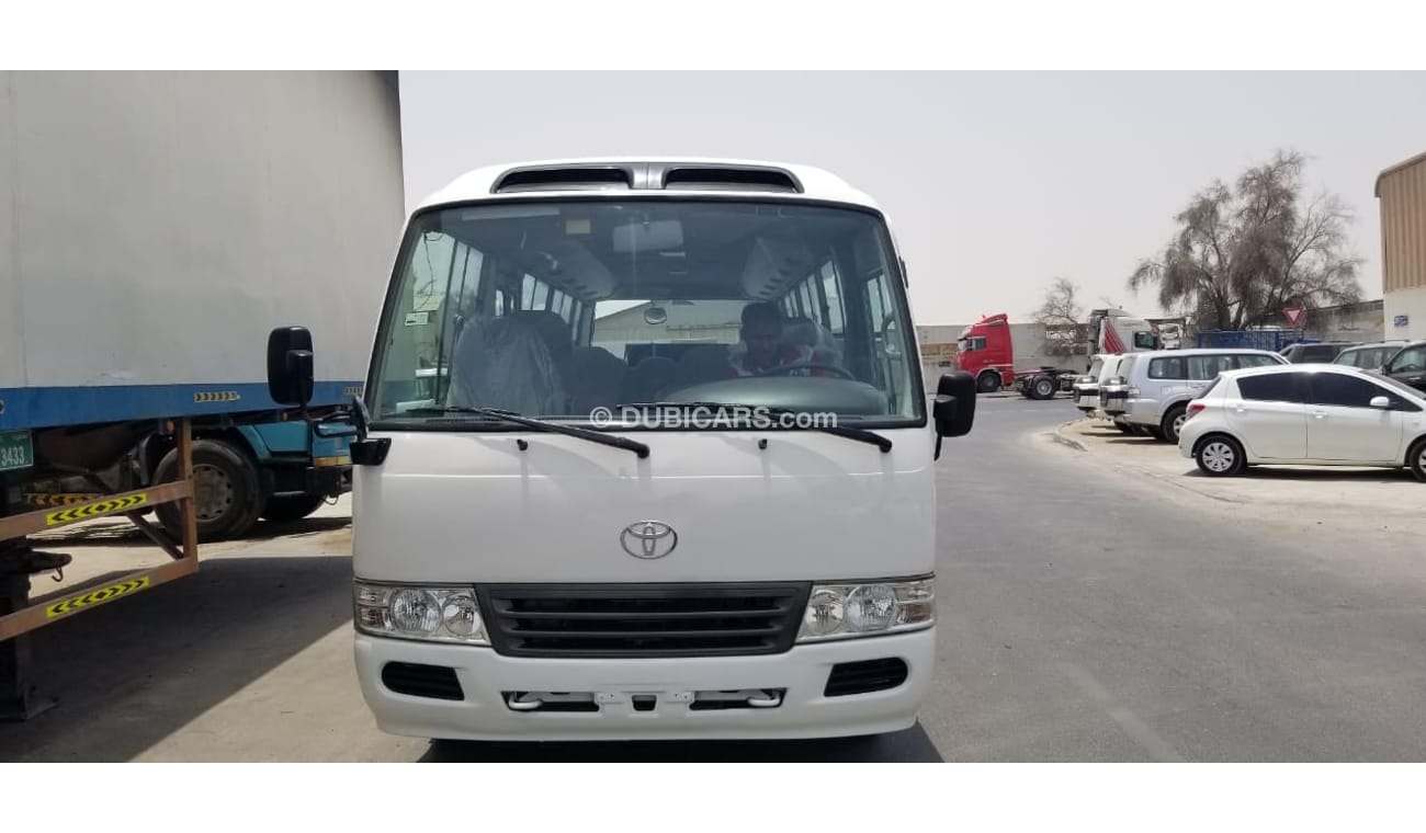 تويوتا كوستر 2014, Petrol, 29 Seats, Perfect in Condition [Left-Hand Drive]