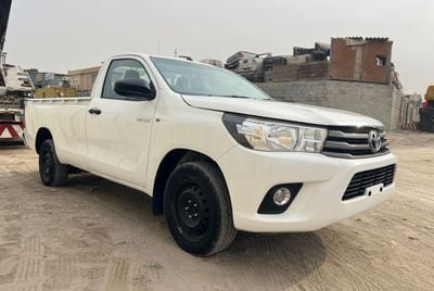 Toyota Hilux diesel 2.4 liter ,right hand drive ,manual gear 2wd