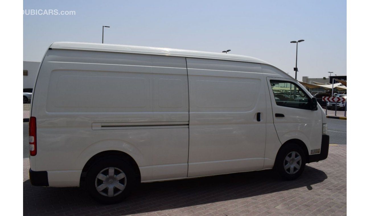 Toyota Hiace GLS - High Roof LWB Toyota Hiace Highroof Thermoking chiller, Model:2014. Excellent condition