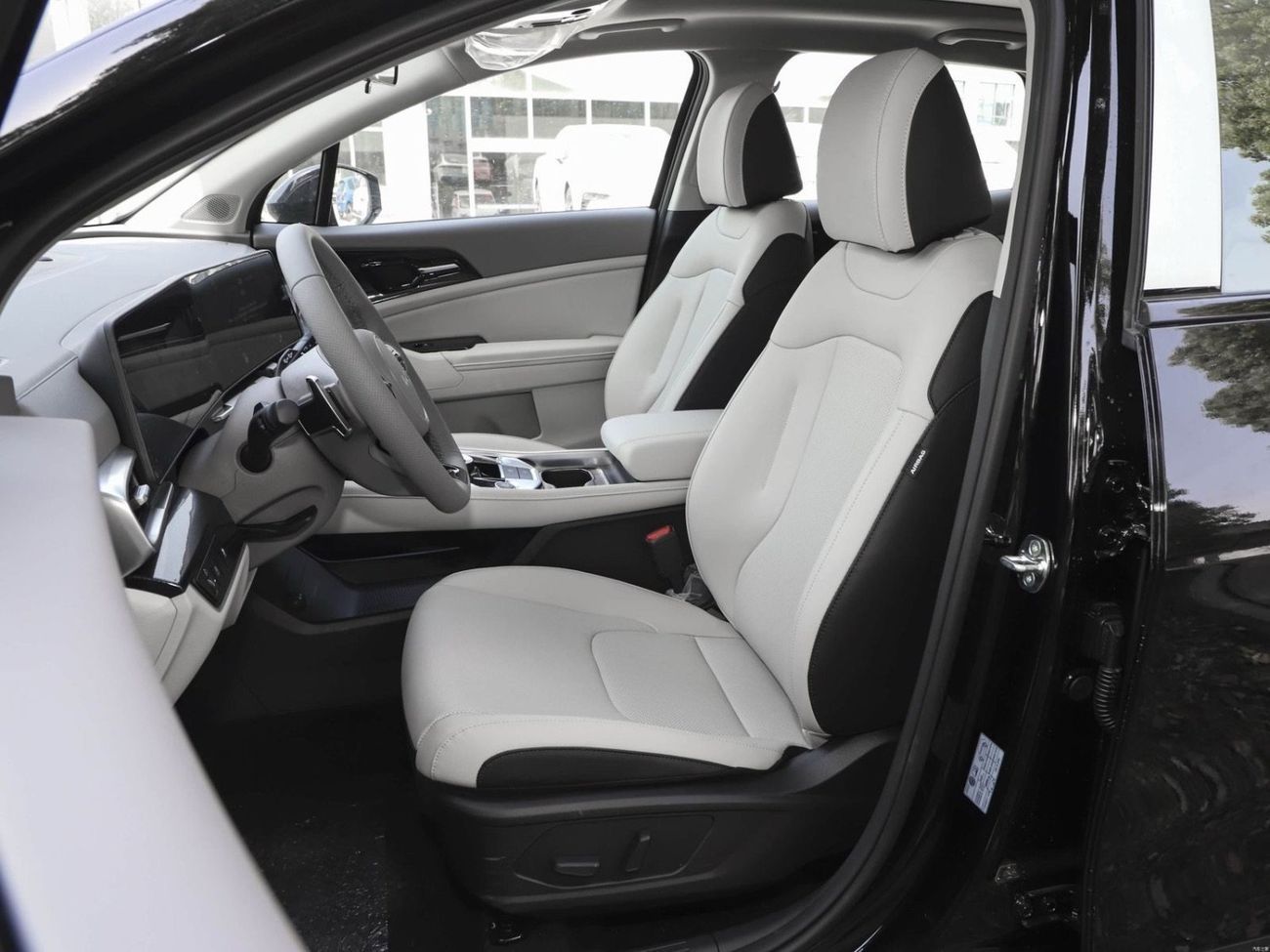 Kia Sportage 2025 KIA SPORTAGE 1.5L PREMIUM FULL OPTION WITH RADAR,WIRELESS CHARGER,POWER TRUNK,ELECTRIC SEAT,360