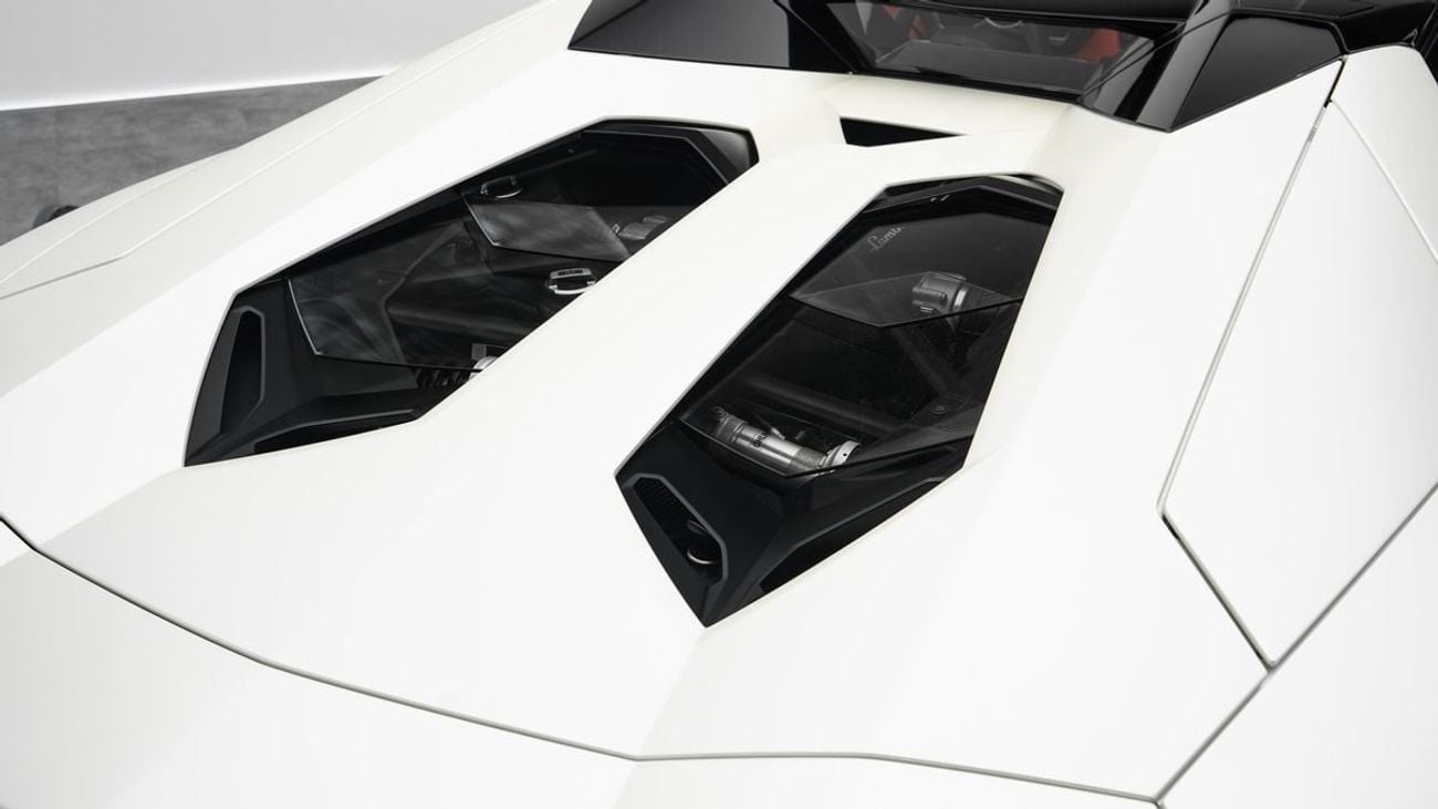 لامبورغيني أفينتادور LP 700-4 Roadster - 2015 - GCC