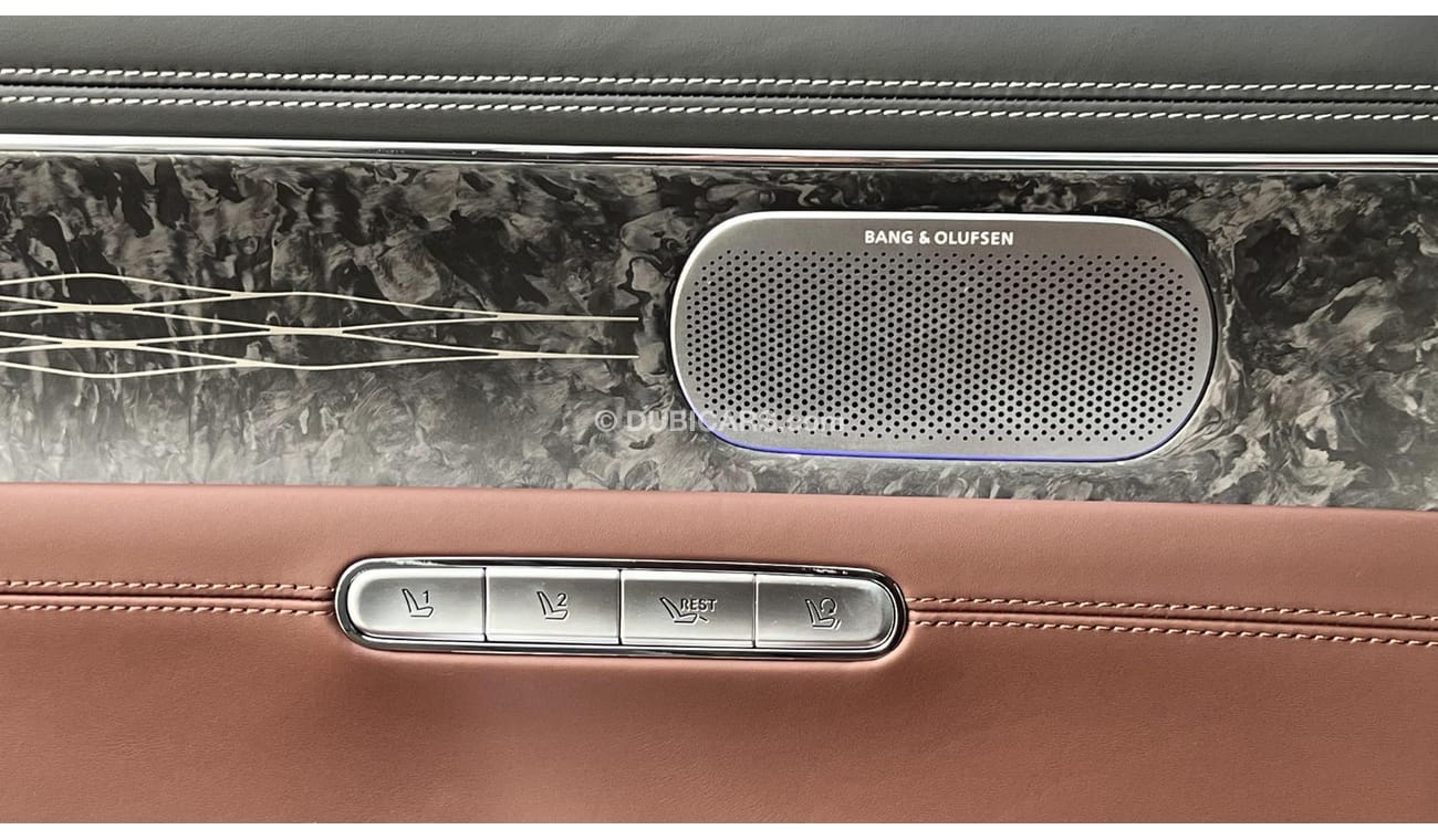 Genesis G90 Royal AWD Matte Makalu Grey 3.5L V6