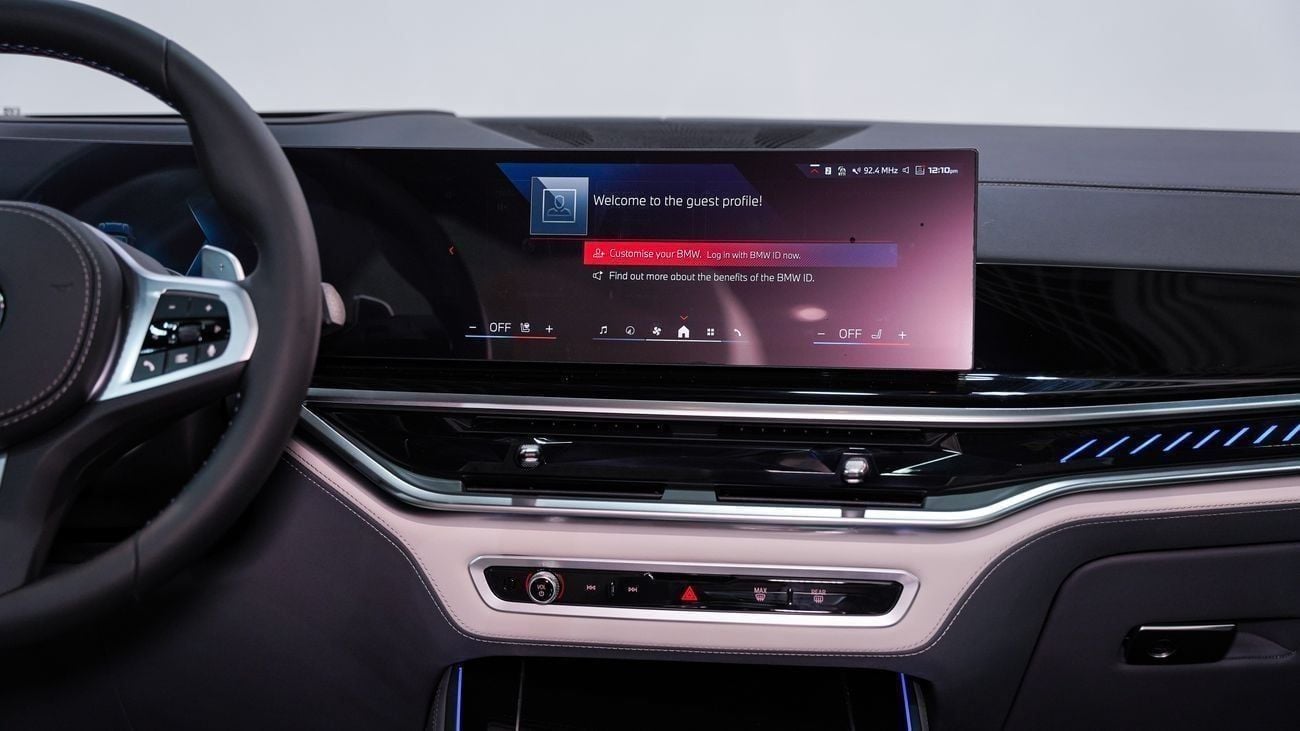 بي أم دبليو X5 M60i LUXURY