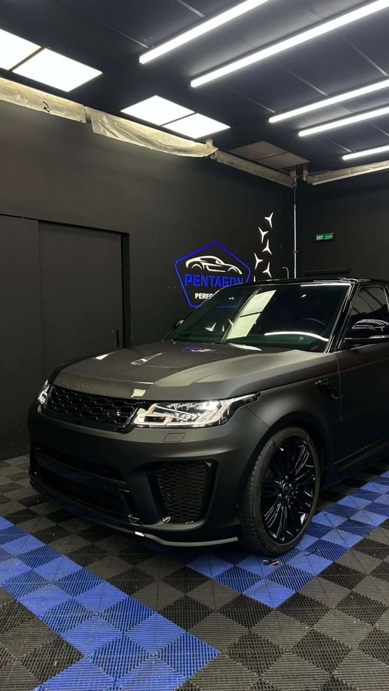 Land Rover Range Rover Sport HSE DYNAMIC