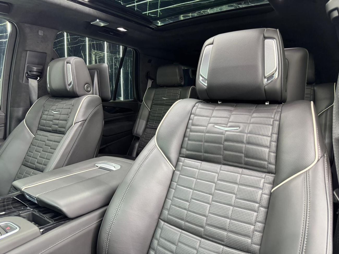 كاديلاك إسكالاد V SERIES