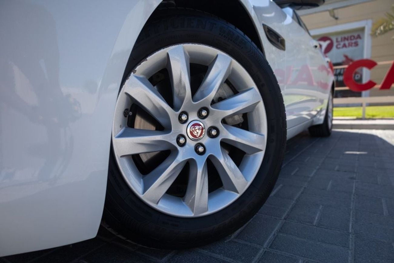 جاكوار XF Prestige 2.0L