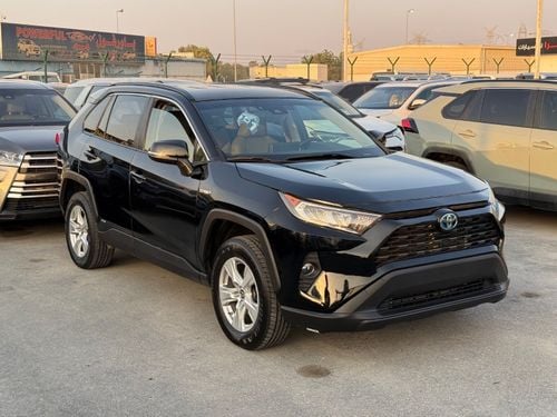 Toyota RAV4 LE 2.5L (219 HP)