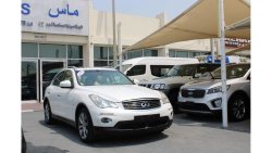 Infiniti QX50 Luxury Sport ACCIDENTS FREE -GCC-  CAR IS IN PERFECT CONDITION  INSIDE AND OUTSIDE