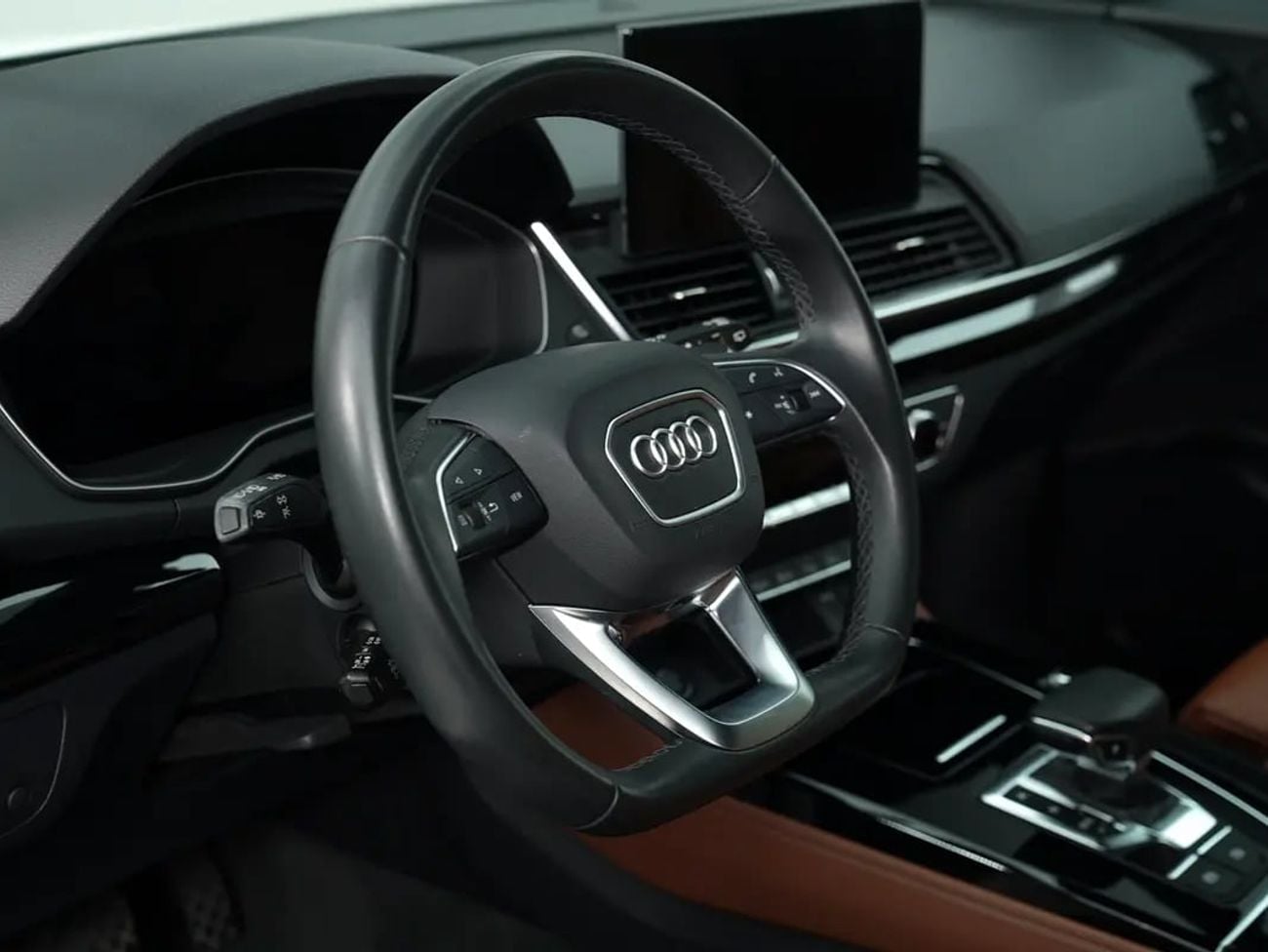 Audi Q5 45 TFSI S-LINE GCC specs LOW MILEAGE S line Quattro
