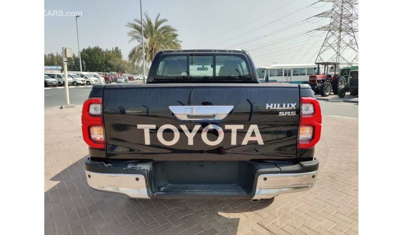 تويوتا هيلوكس TRD Double Cab 4.0L V6 Petrol (Mid-Option)