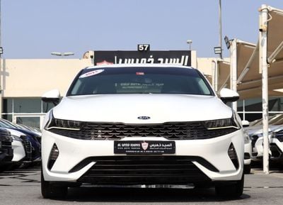 Kia K5 LX ACCIDENTS FREE - GCC - ENGINE 2000 CC - PERFECT CONDITION INSIDE OUT