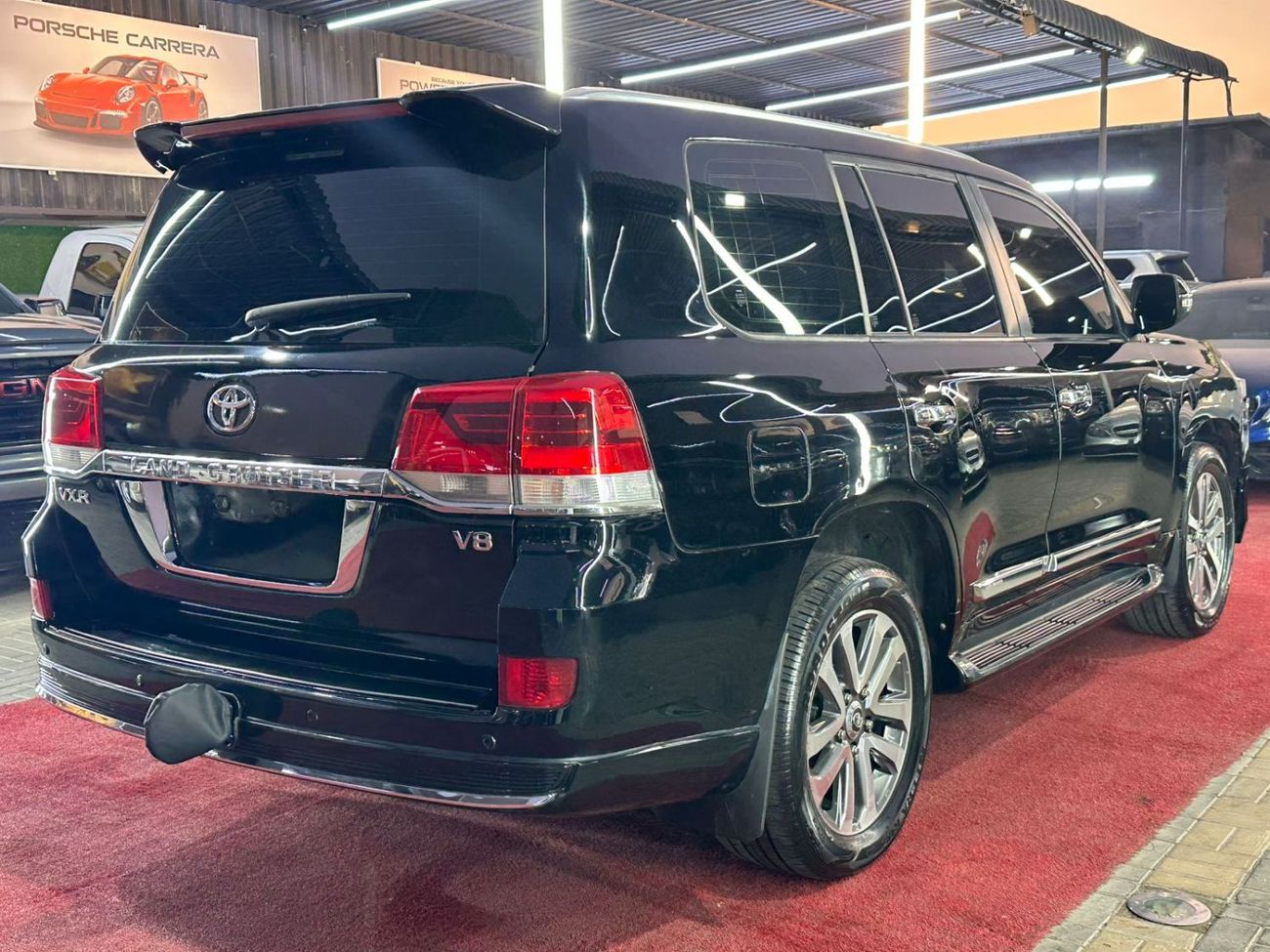 تويوتا لاند كروزر 