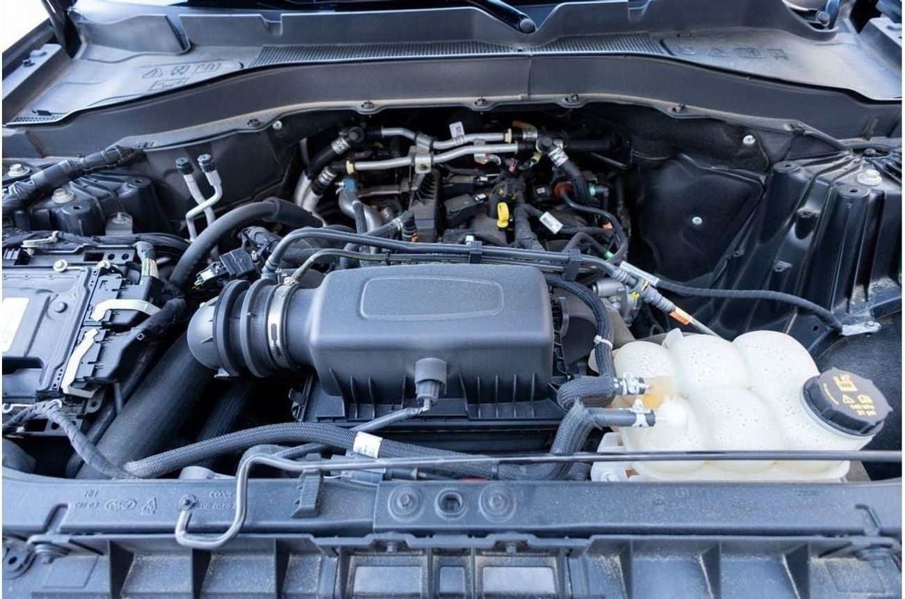 فورد إكسبلورر XLT 202A 2.3L 4WD Ford Explorer XLT (7 SEATER) 2022 GCC under Agency Warranty and Service Contract w