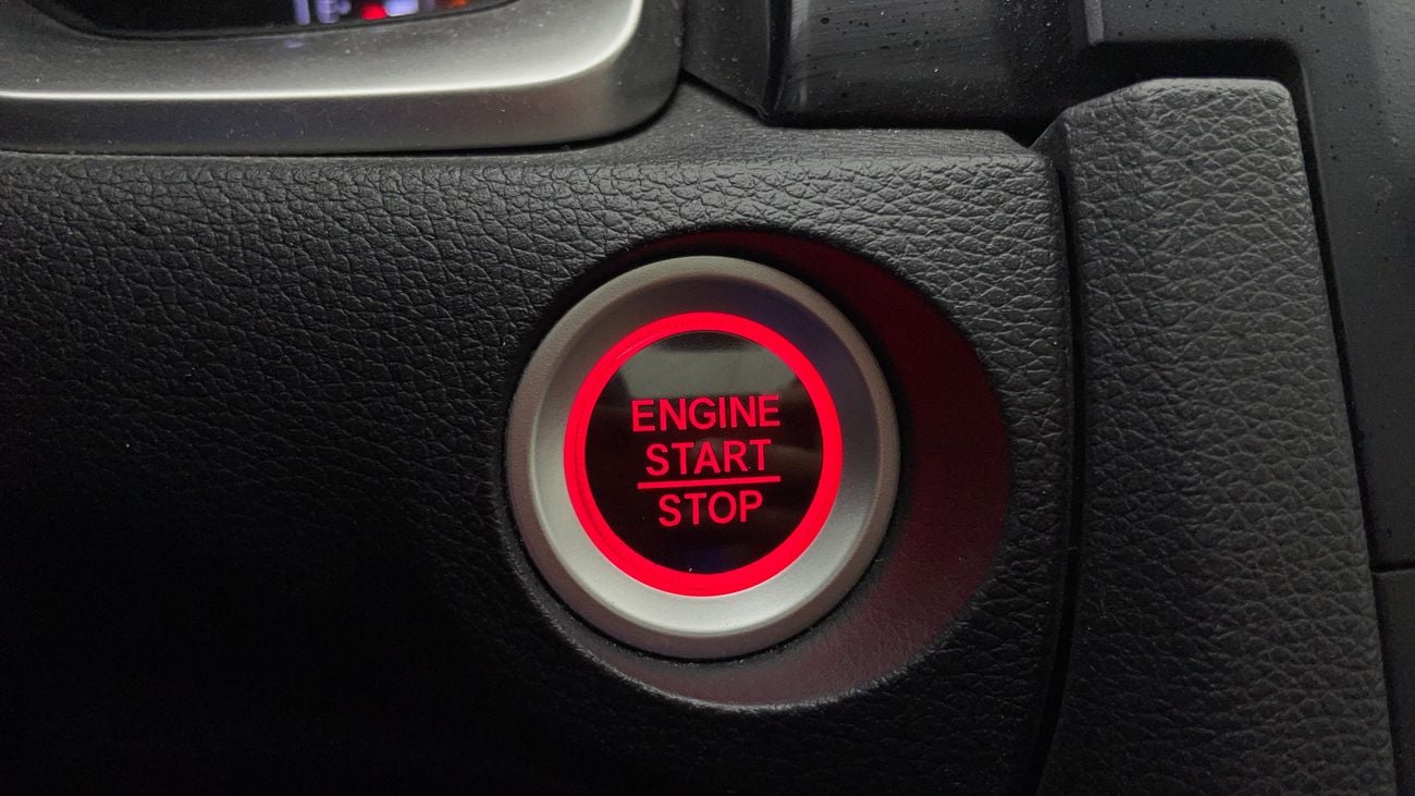 هوندا سيفيك LX SPORT 2 | بدون دفعة مقدمة | اختبار القيادة في المنزل