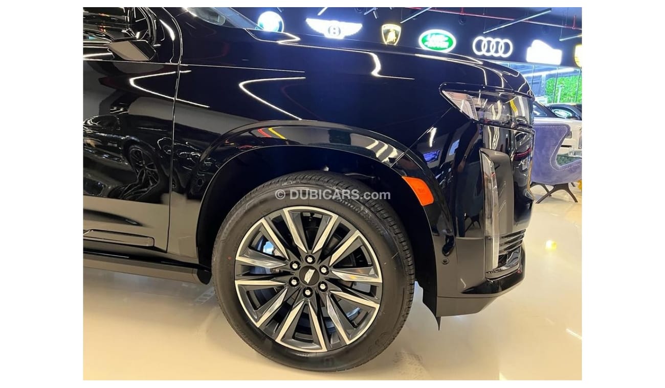 Cadillac Escalade ESCALADE SPORT 6.2 FULL OPTION/ GCC 5 YEARS WARRANTY AND SERVICE