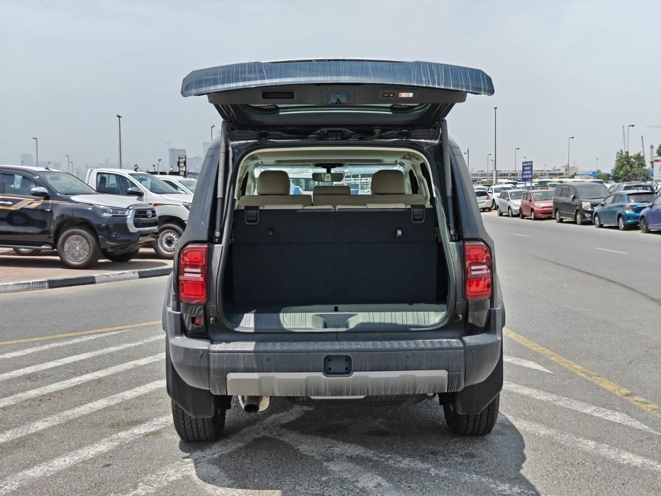 Toyota Prado 2026 TOYOTA PRADO 2.8L DIESEL ALLROUNDER BLACK GCC SPEC