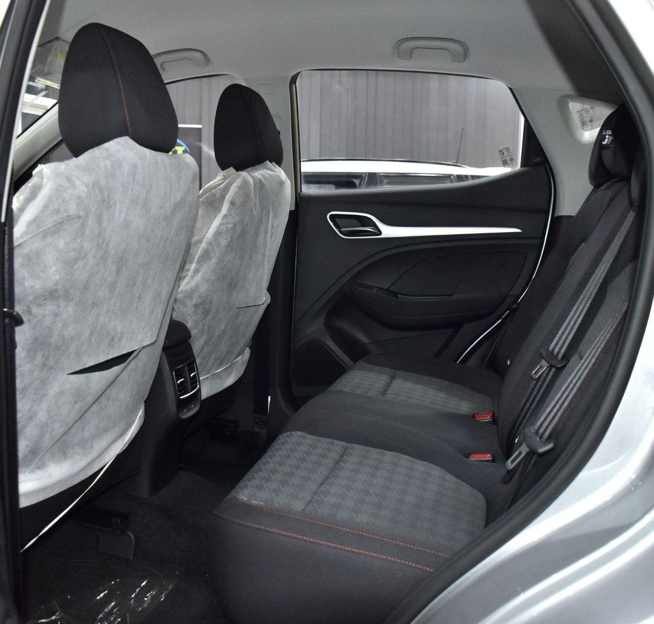 أم جي ZS EXCELLENT DEAL for our MG ZS 1.5L ( 2025 Model ) in Silver Color GCC Specs