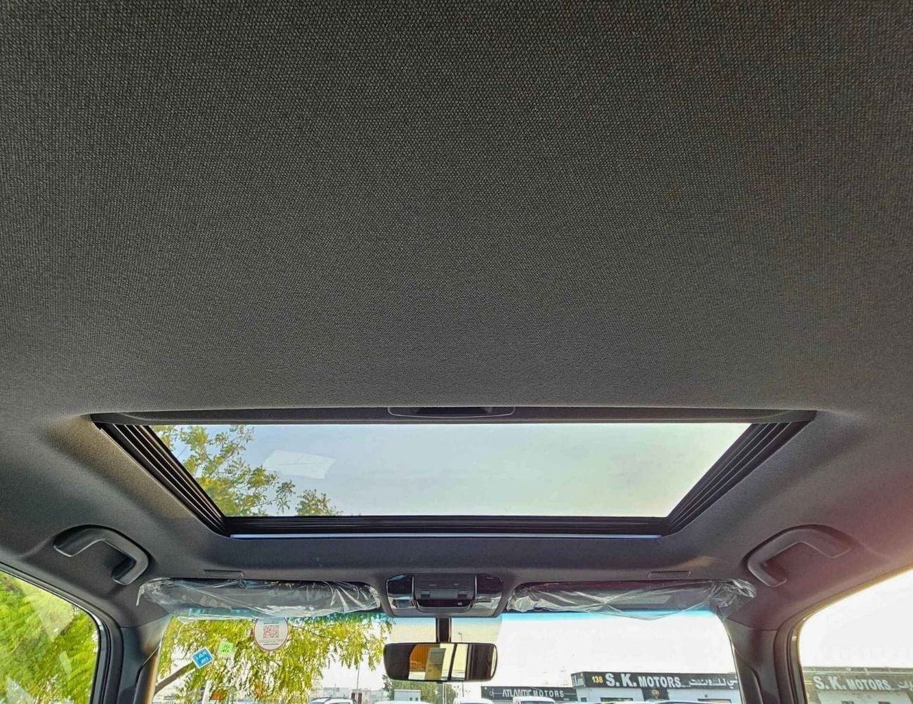 Toyota Prado ADVENTURE WITH COMPRESSOR /2.8L V4 DIESEL/DRIVER POWER WITH LEATHER SEATS/AUTO A/C (CODE#P28ADV3B)
