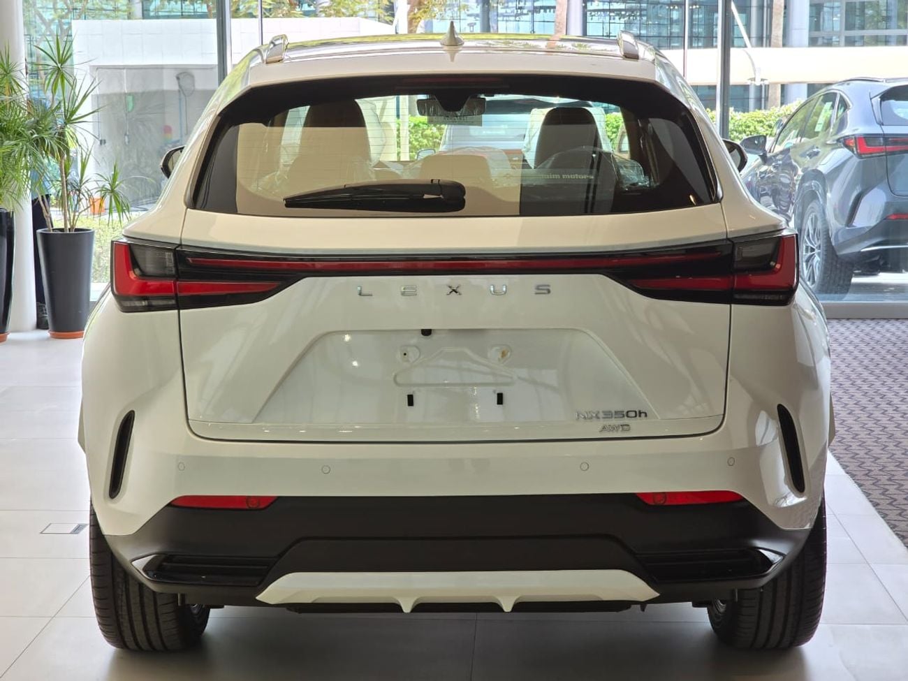 لكزس NX300h