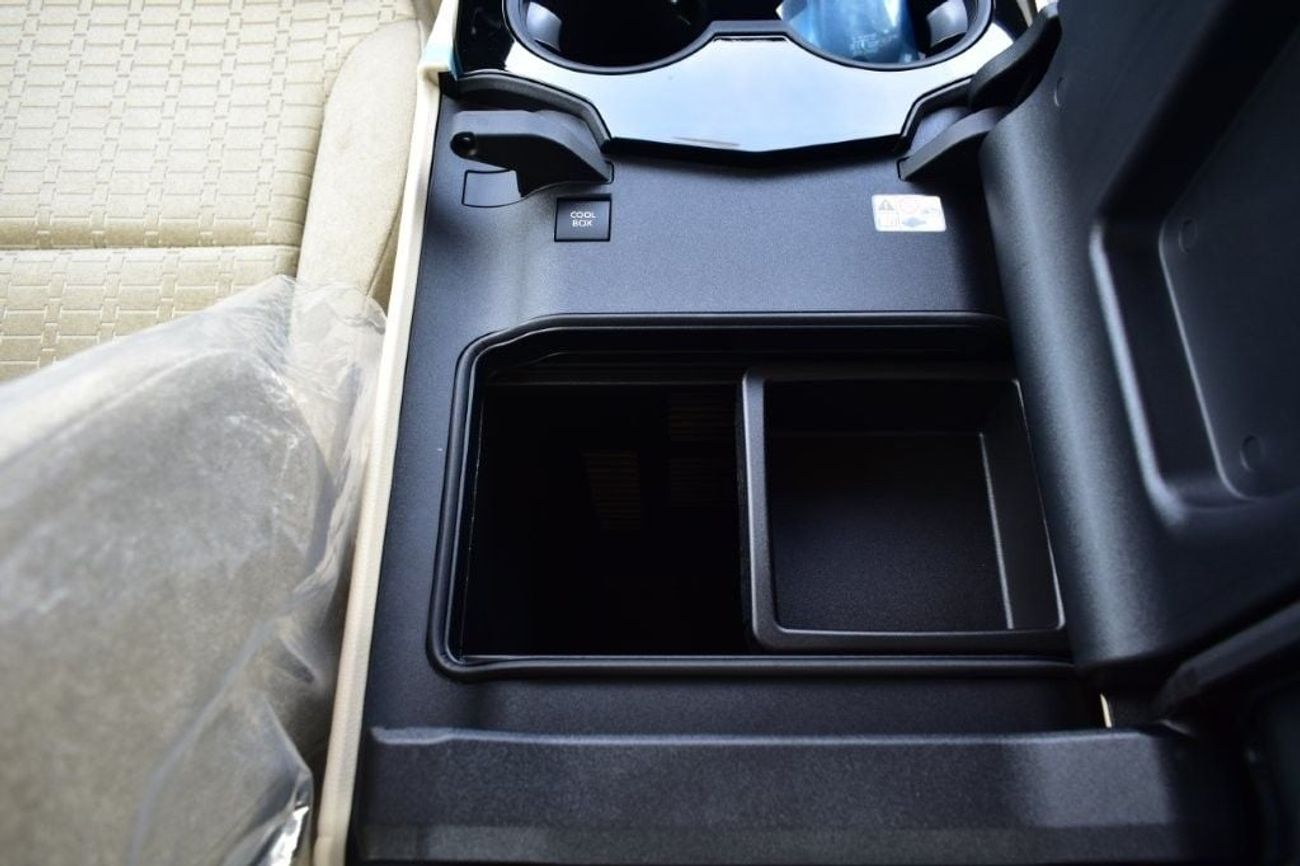 تويوتا لاند كروزر 2025 MODEL TOYOTA LAND CRUISER 300 GXR V6 3.3L DIESEL TWIN TURBO 7-SEAT AUTOMATIC TRANSMISSION