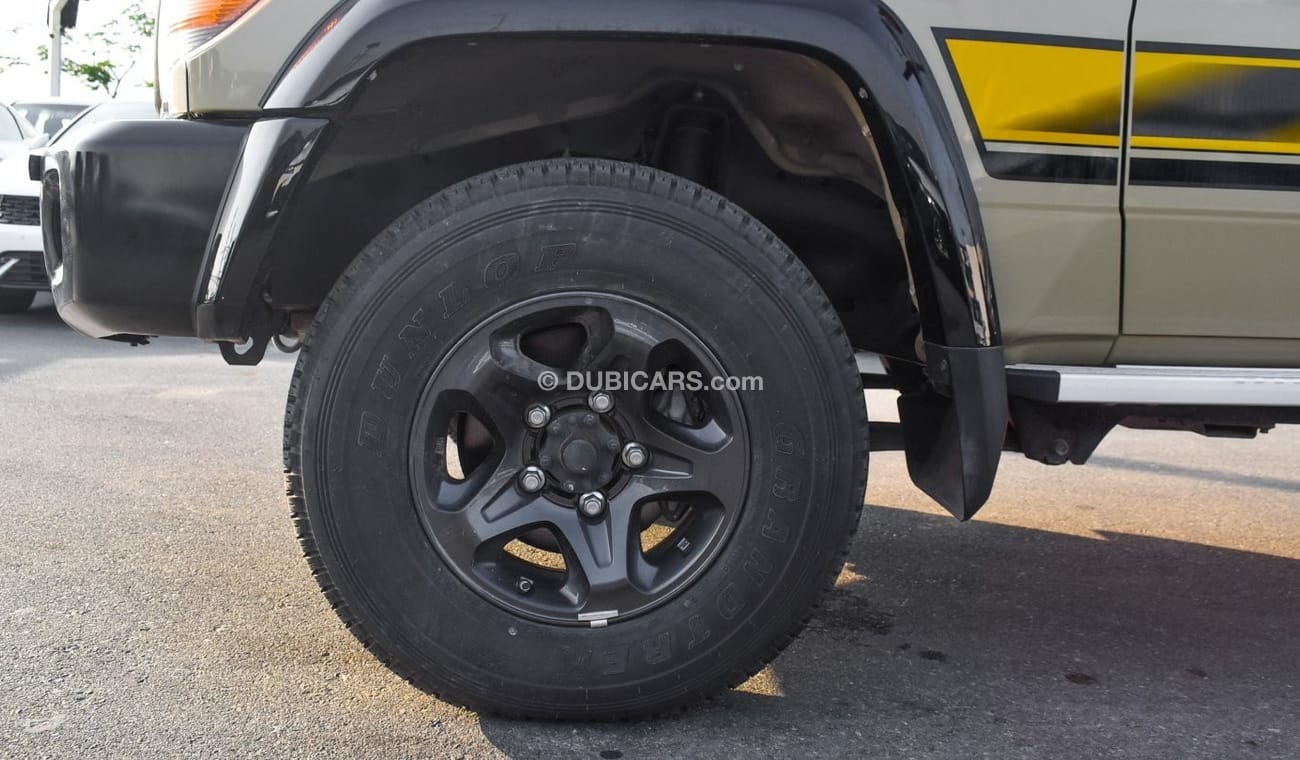 Toyota Land Cruiser Pick Up