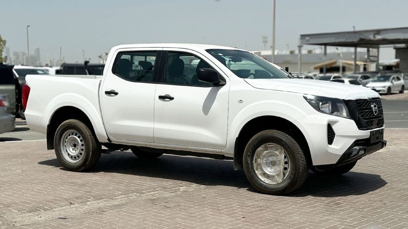 Nissan Navara Nissan/Navara/ 2.5D XE 4X4 DC PLUS MT